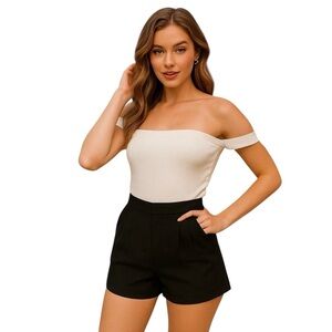 TAILOR THEORY HIGH WAISTED SHORTS
Onyx Black